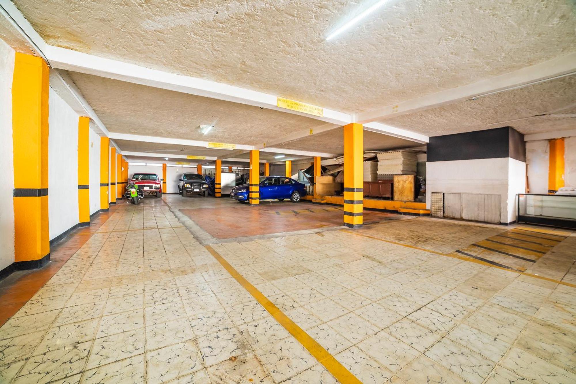 Capital O Hotel Casa Blanca Celaya  Ngoại thất bức ảnh