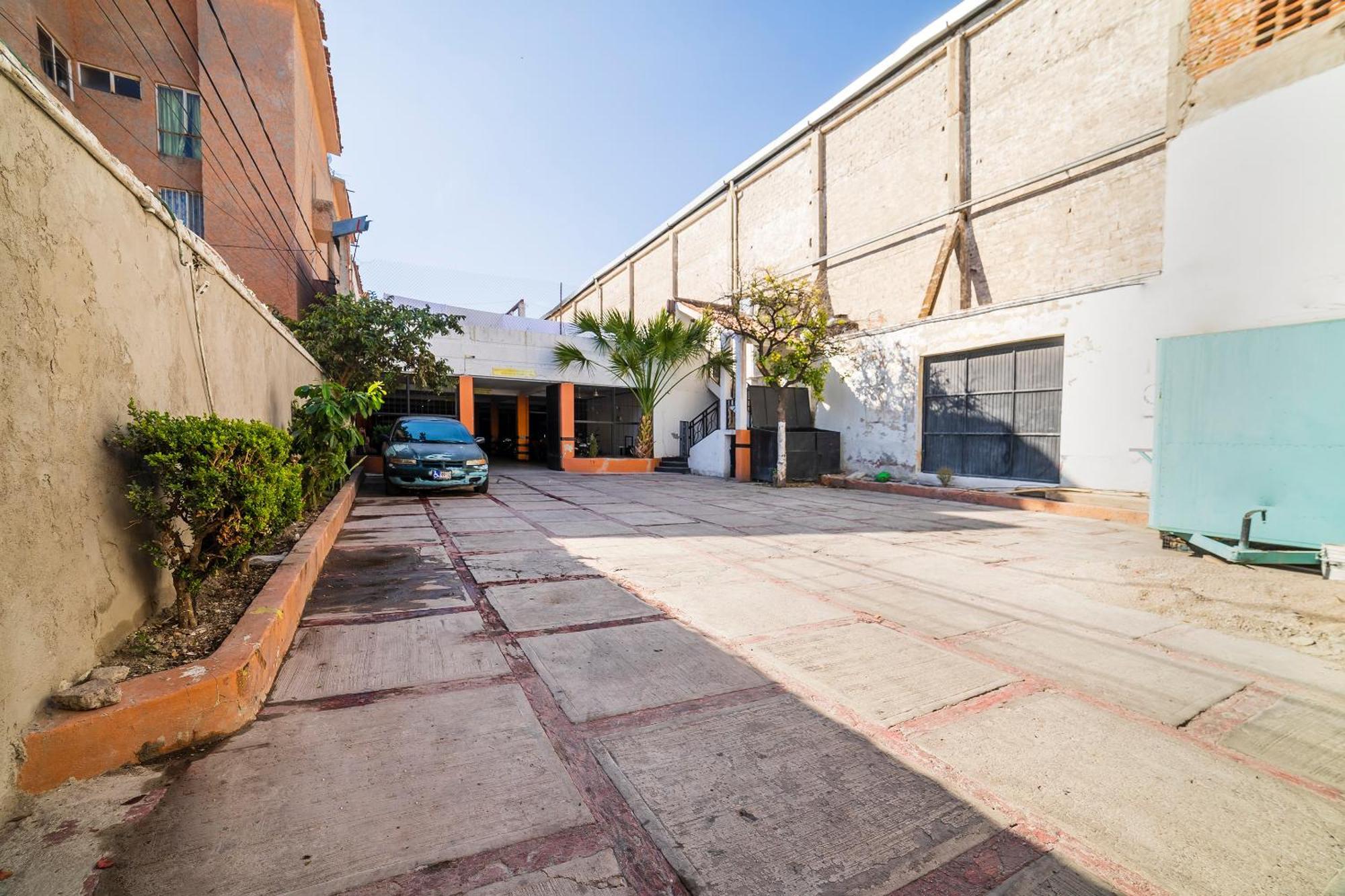 Capital O Hotel Casa Blanca Celaya  Ngoại thất bức ảnh